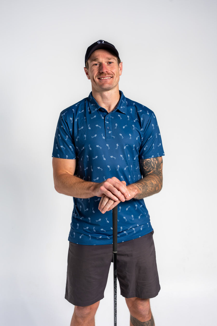 The model is 190cm and wearing a size Large.